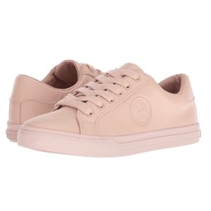 Tommy Hilfiger women's Luka Sz M6